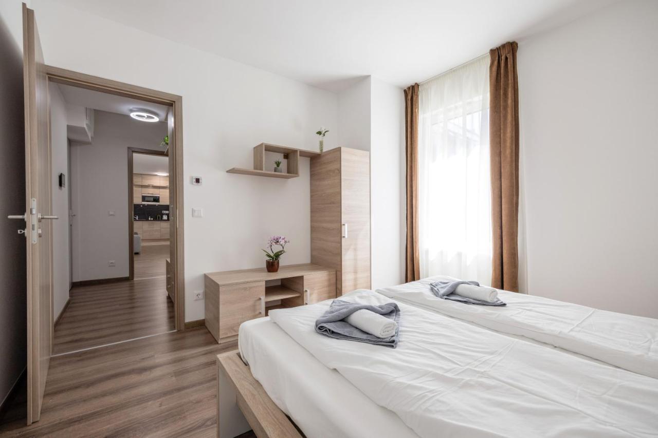 בודפשט 211 / 1 Bedroom / Modern Condo In City Center מראה חיצוני תמונה