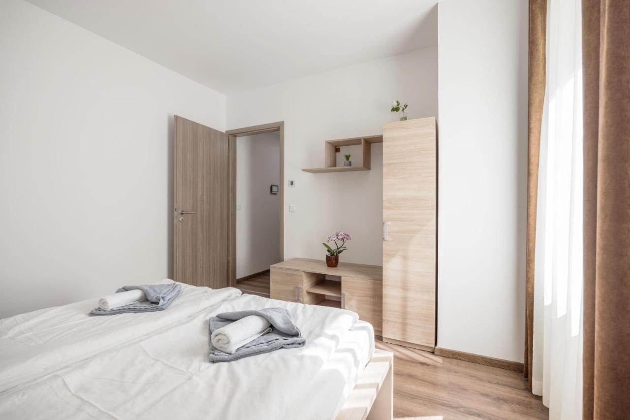 בודפשט 211 / 1 Bedroom / Modern Condo In City Center מראה חיצוני תמונה